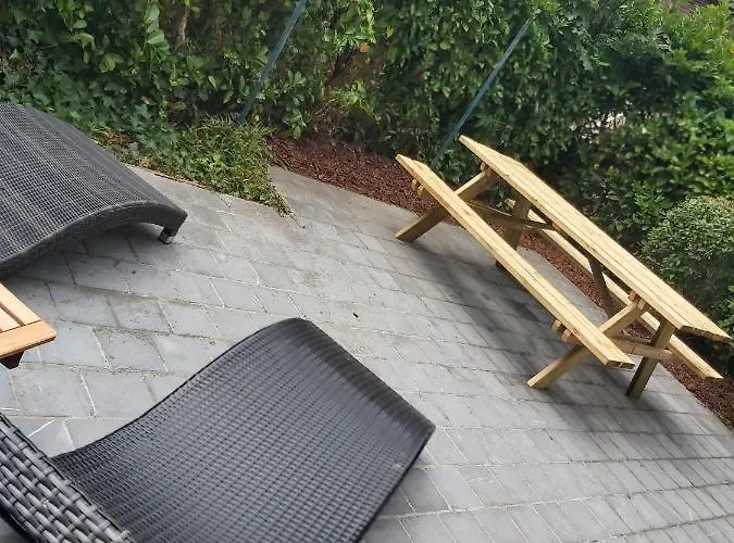 Aan De Meipe Де Панбархат